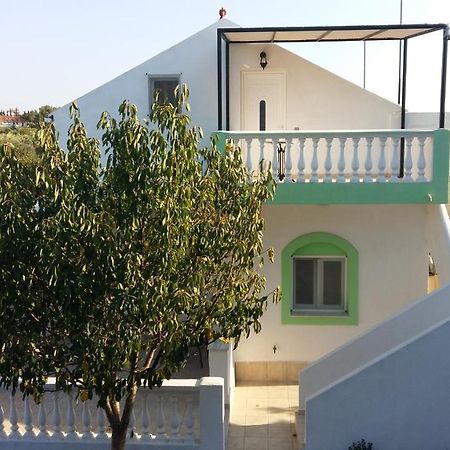 Ferienwohnung Natalya Lixouri Exterior foto